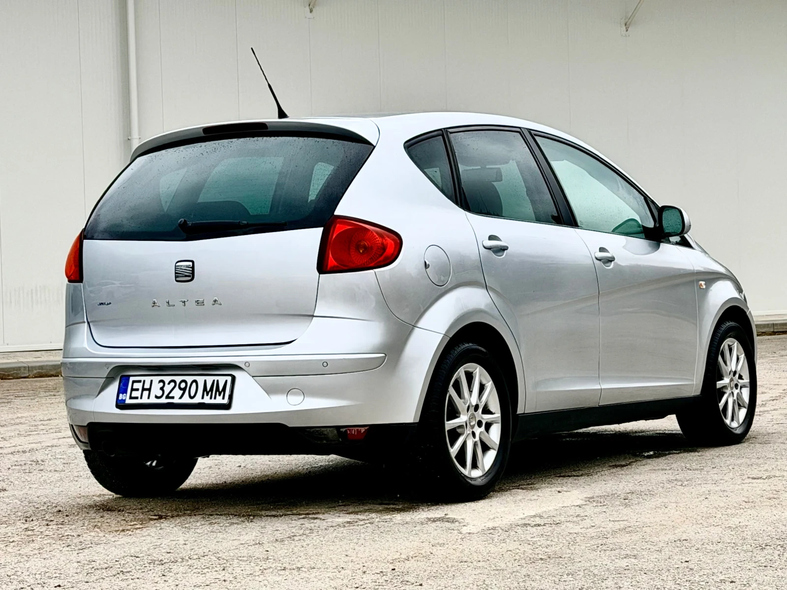 Seat Altea 1.9 TDI Facelift, снимка 3 - Автомобили и джипове - 56653783