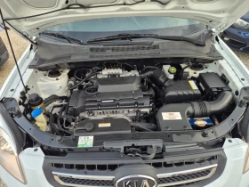 Kia Sportage 2.0i+ ГАЗ, снимка 17