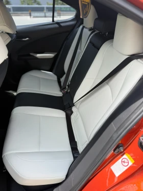 Lexus UX 250h F sport, снимка 13