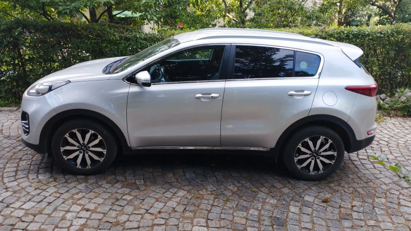 Kia Sportage 1.7CRDi 141k Automat, снимка 4 - Автомобили и джипове - 47245652