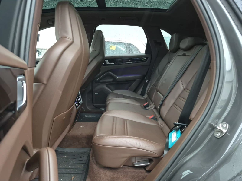 Porsche Cayenne 3.0L V6 AWD , снимка 8 - Автомобили и джипове - 52632180