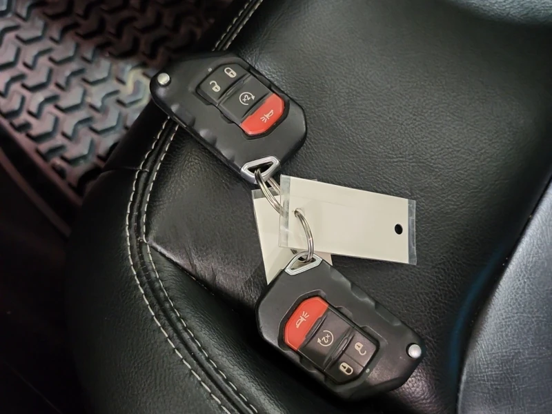 Jeep Wrangler UNLIMITED/КОЖА/НАВИГАЦИЯ/ОКАЧВАНЕ FOX, снимка 9 - Автомобили и джипове - 52988932