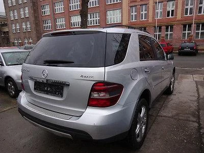 Mercedes-Benz ML 320 320 cdi 224kc, снимка 2 - Автомобили и джипове - 14585408