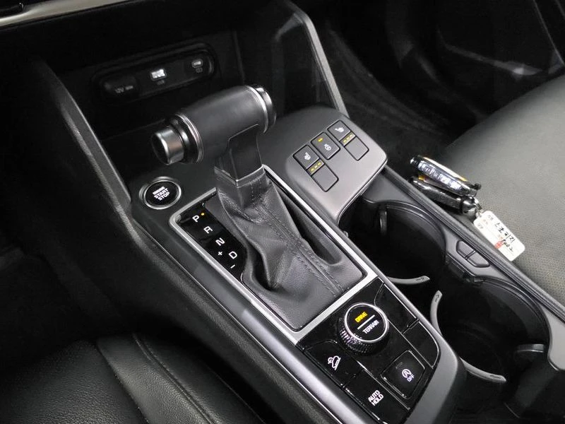 Kia Sportage Diesel 2.0 4WD| 184к.с.| ВКЛ.ТЕХНОТЕСТ, снимка 9 - Автомобили и джипове - 55261982
