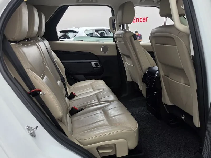 Land Rover Discovery 2.0 Sd4 Se, снимка 11 - Автомобили и джипове - 56734720