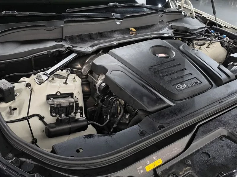 Land Rover Discovery 2.0 Sd4 Se, снимка 6 - Автомобили и джипове - 56734720