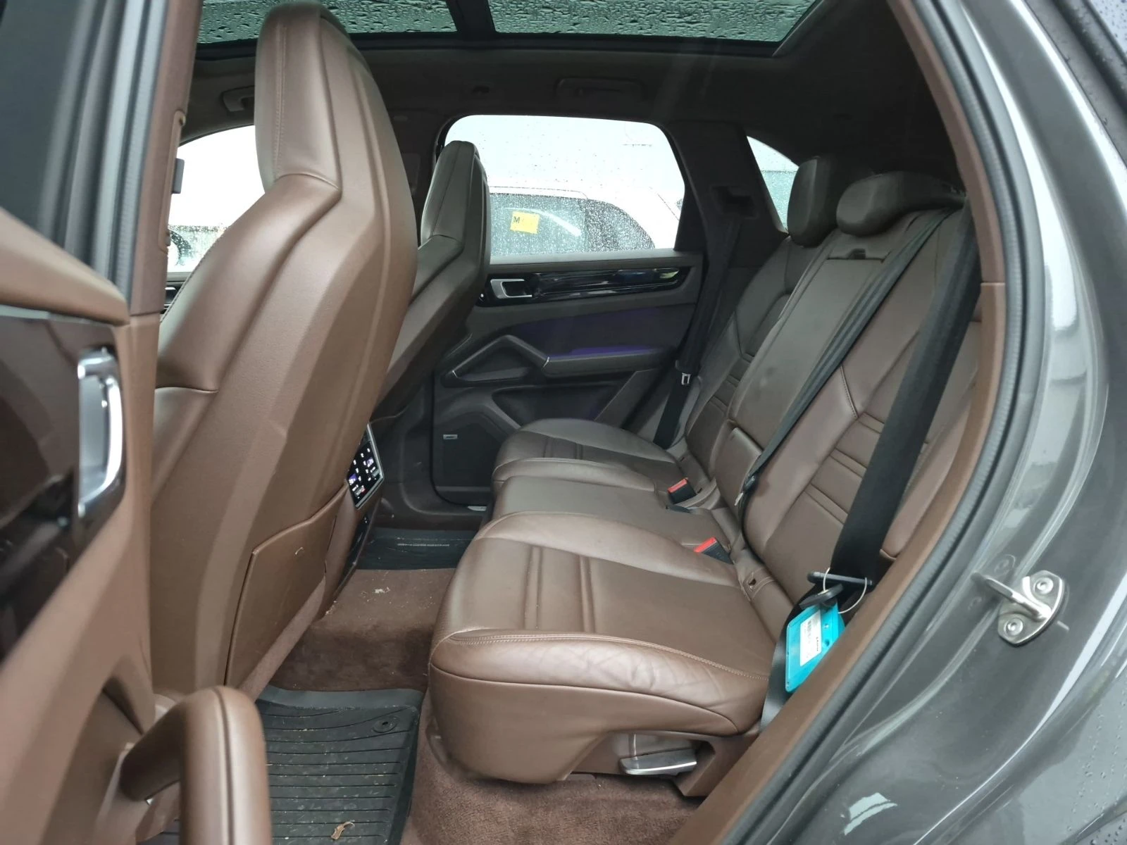 Porsche Cayenne 3.0L V6 AWD  - изображение 8