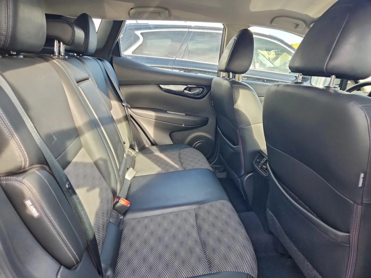 Nissan Rogue 2.0* SPORT SV* РЕАЛНИ КМ* ПЕРФЕКТНА - изображение 9