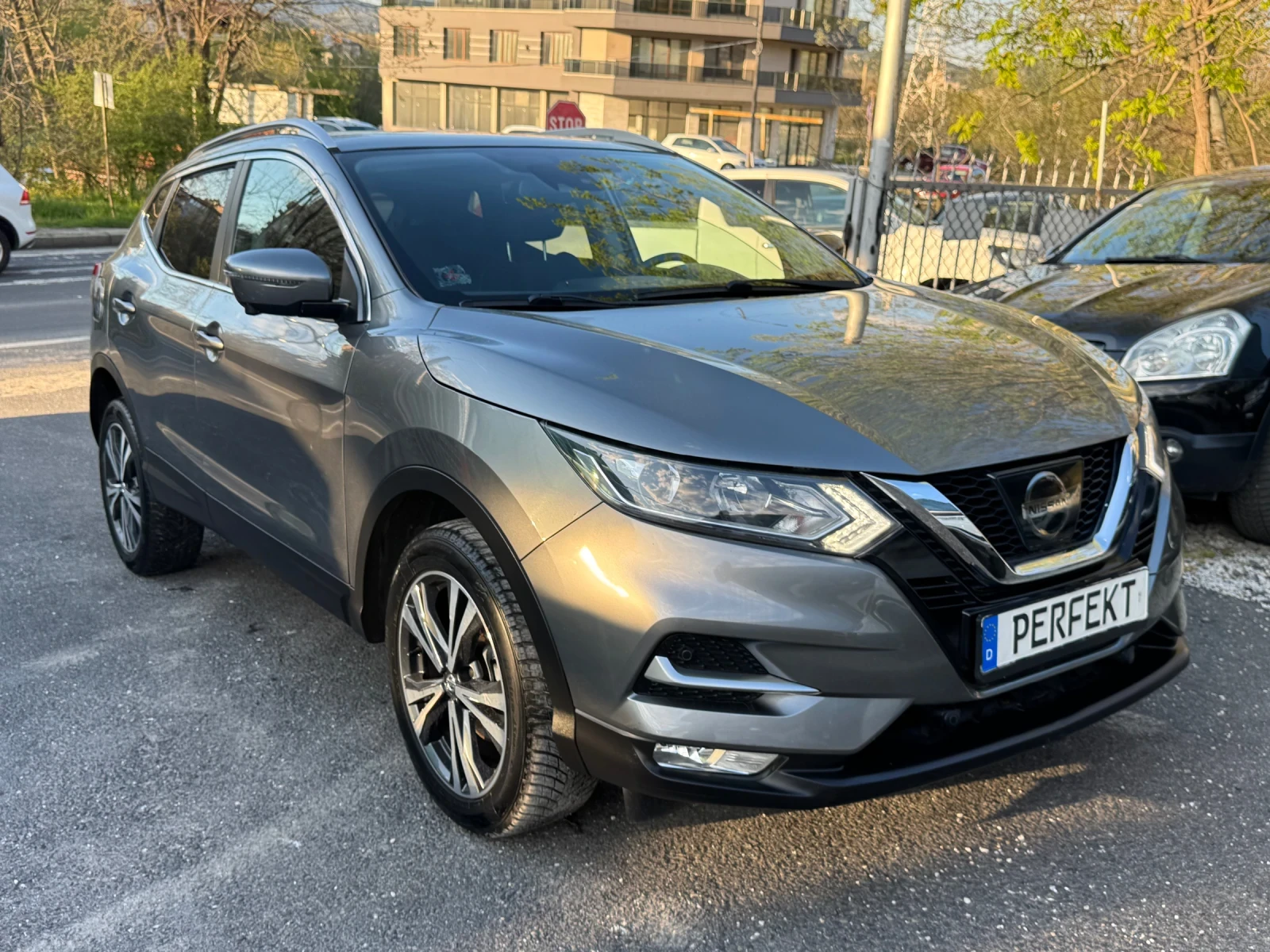 Nissan Qashqai 1.5DCI* 360camera* Panorama* FULL, снимка 3 - Автомобили и джипове - 54607204