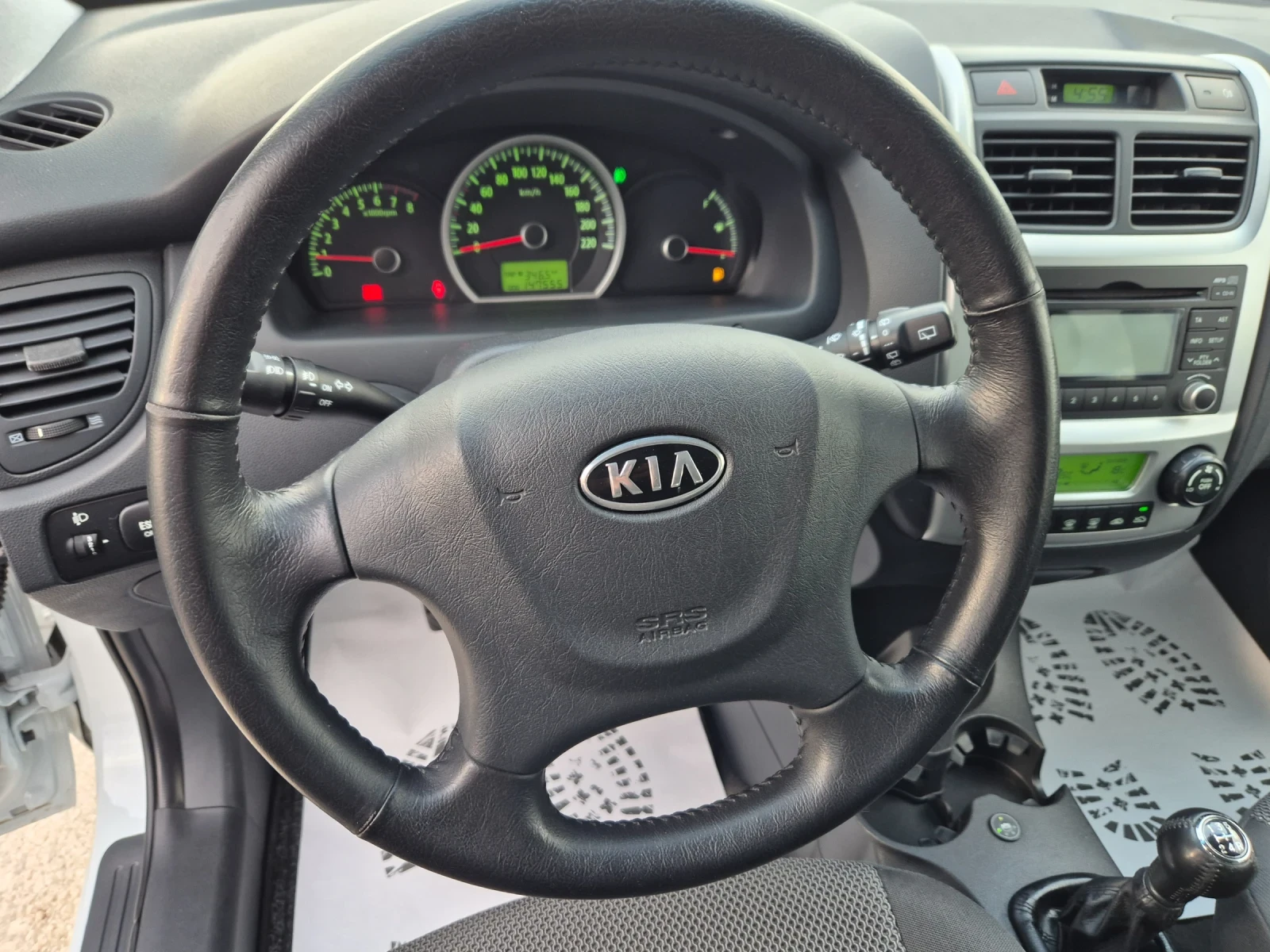 Kia Sportage 2.0i+ ГАЗ, снимка 11 - Автомобили и джипове - 54624531