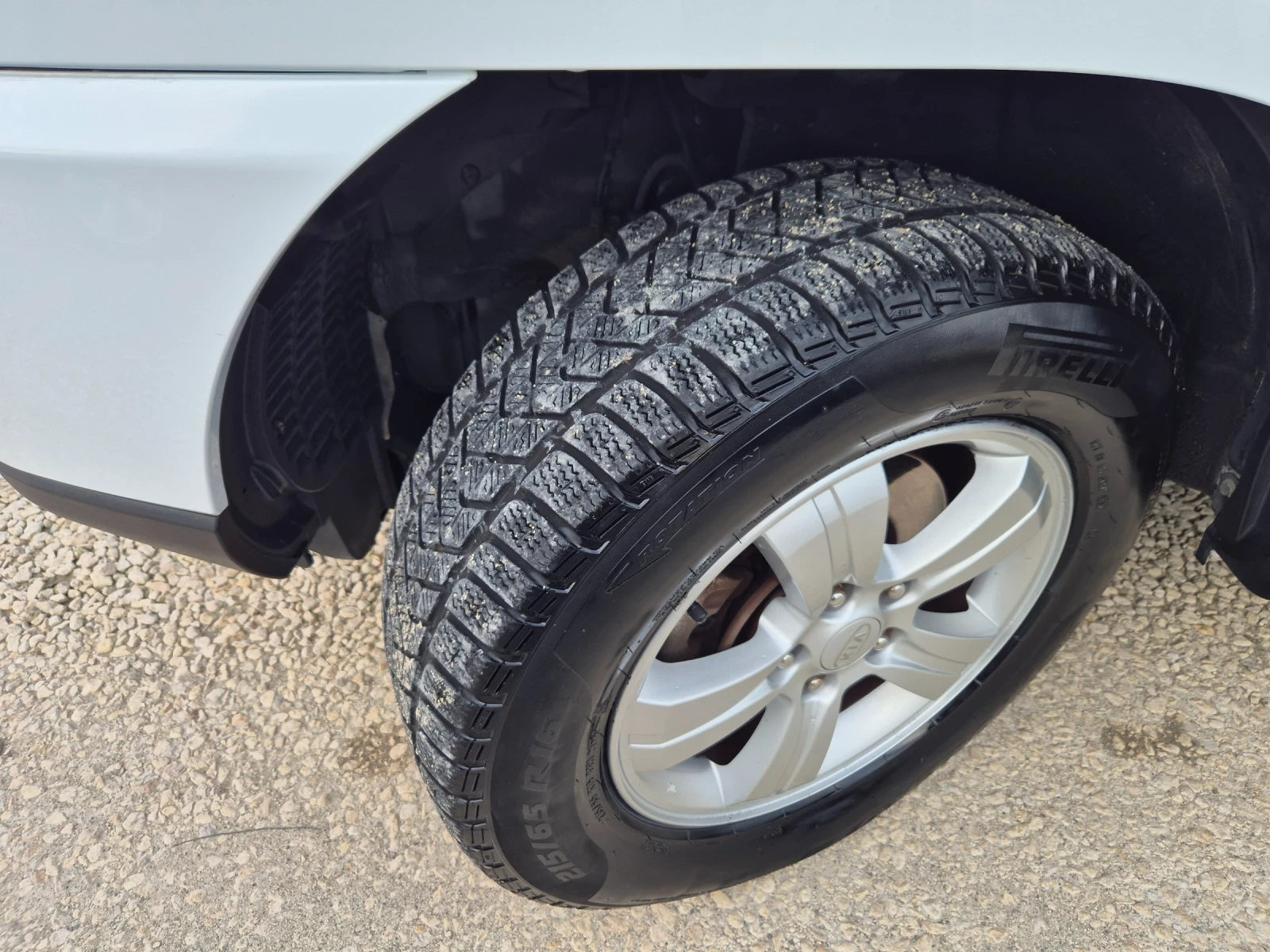 Kia Sportage 2.0i+ ГАЗ, снимка 16 - Автомобили и джипове - 54624531