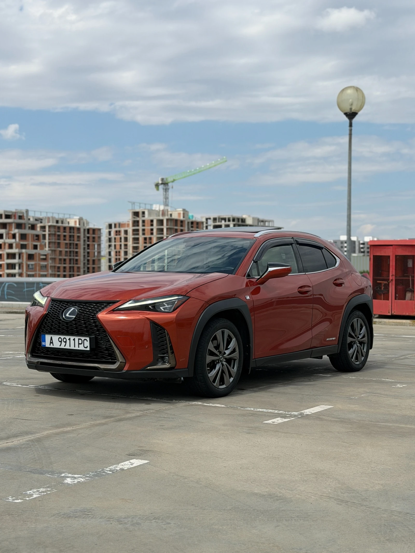 Lexus UX 250h F sport