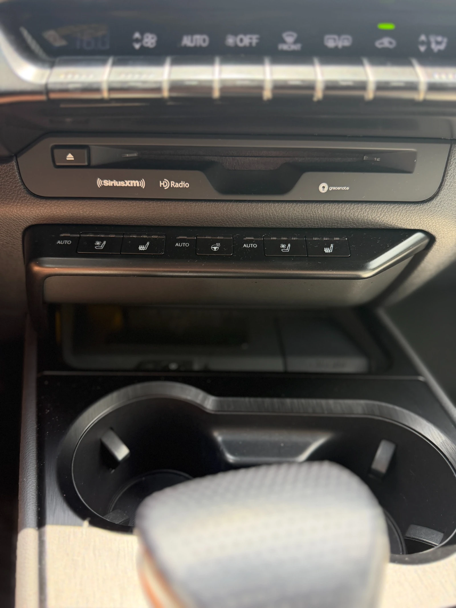 Lexus UX 250h F sport, снимка 11 - Автомобили и джипове - 55220676