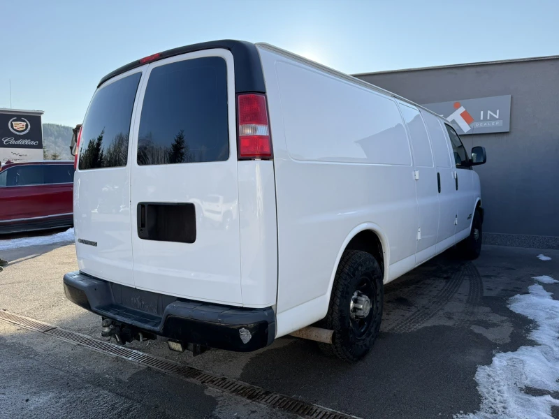 Chevrolet Express 6.6L DURAMAX ОБОРУДВАН, снимка 4 - Бусове и автобуси - 49230057