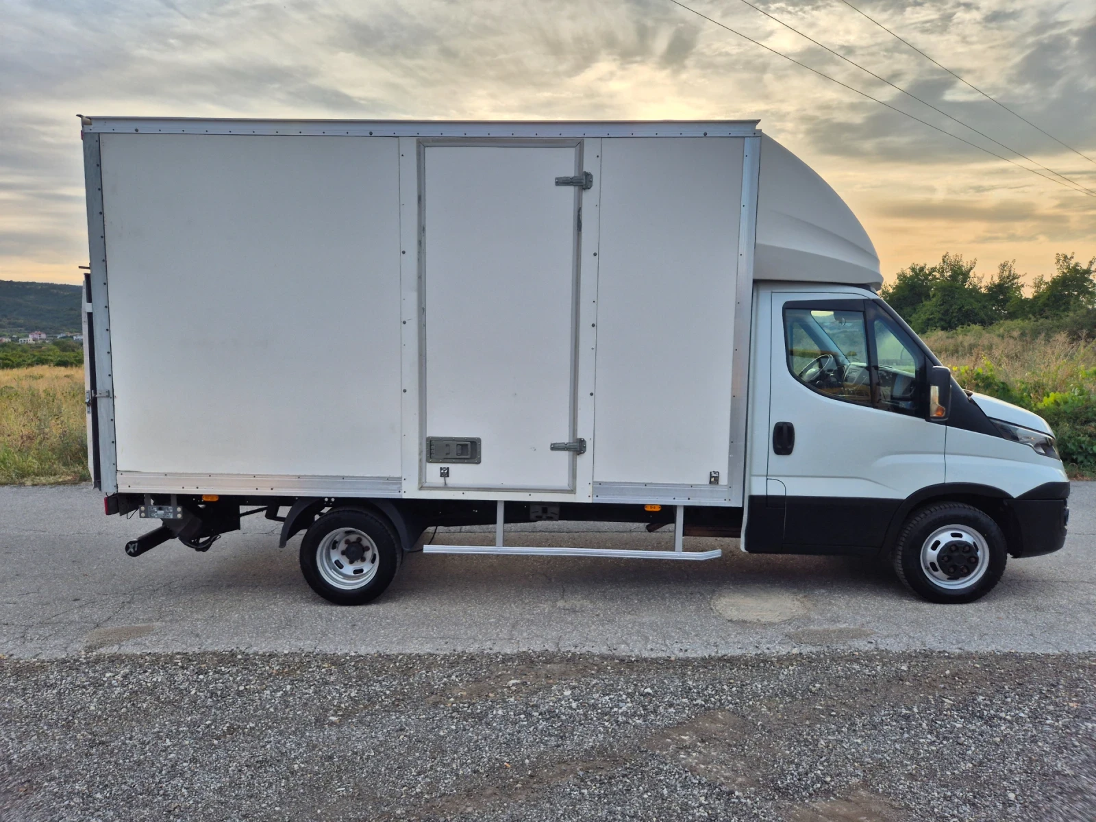 Iveco Daily 35C16 /123000км - РЕАЛНИ ! ТОП СЪСТОЯНИЕ/ КАТО НОВ - изображение 5
