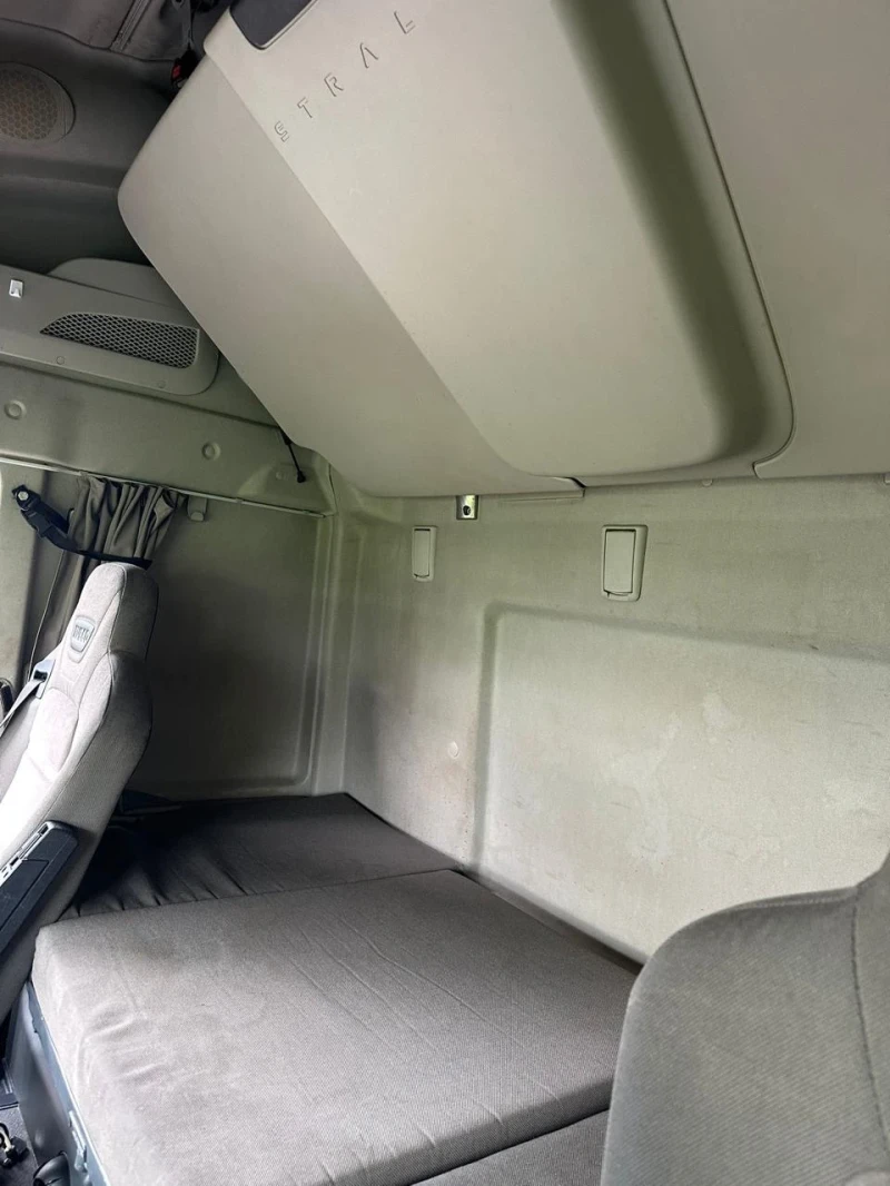 Iveco 440 E 37 ВЛЕКАЧ-AS4040T/P-EURO 6-GERMANY, снимка 10 - Камиони - 51390152