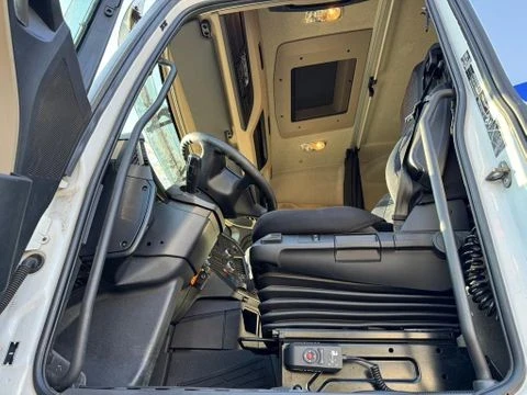 Mercedes-Benz Actros, снимка 7 - Камиони - 54940433