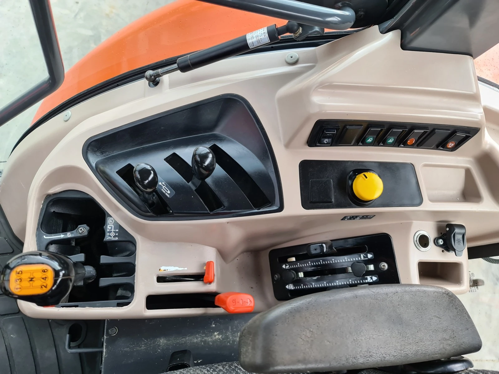 Трактор Kubota М9960 - изображение 5