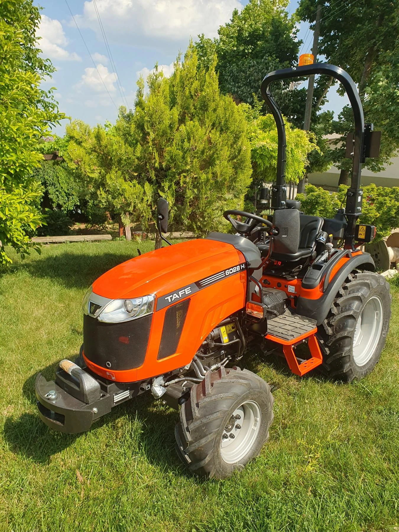 Трактор Tafe 6028 H❗REVERSE - изображение 9