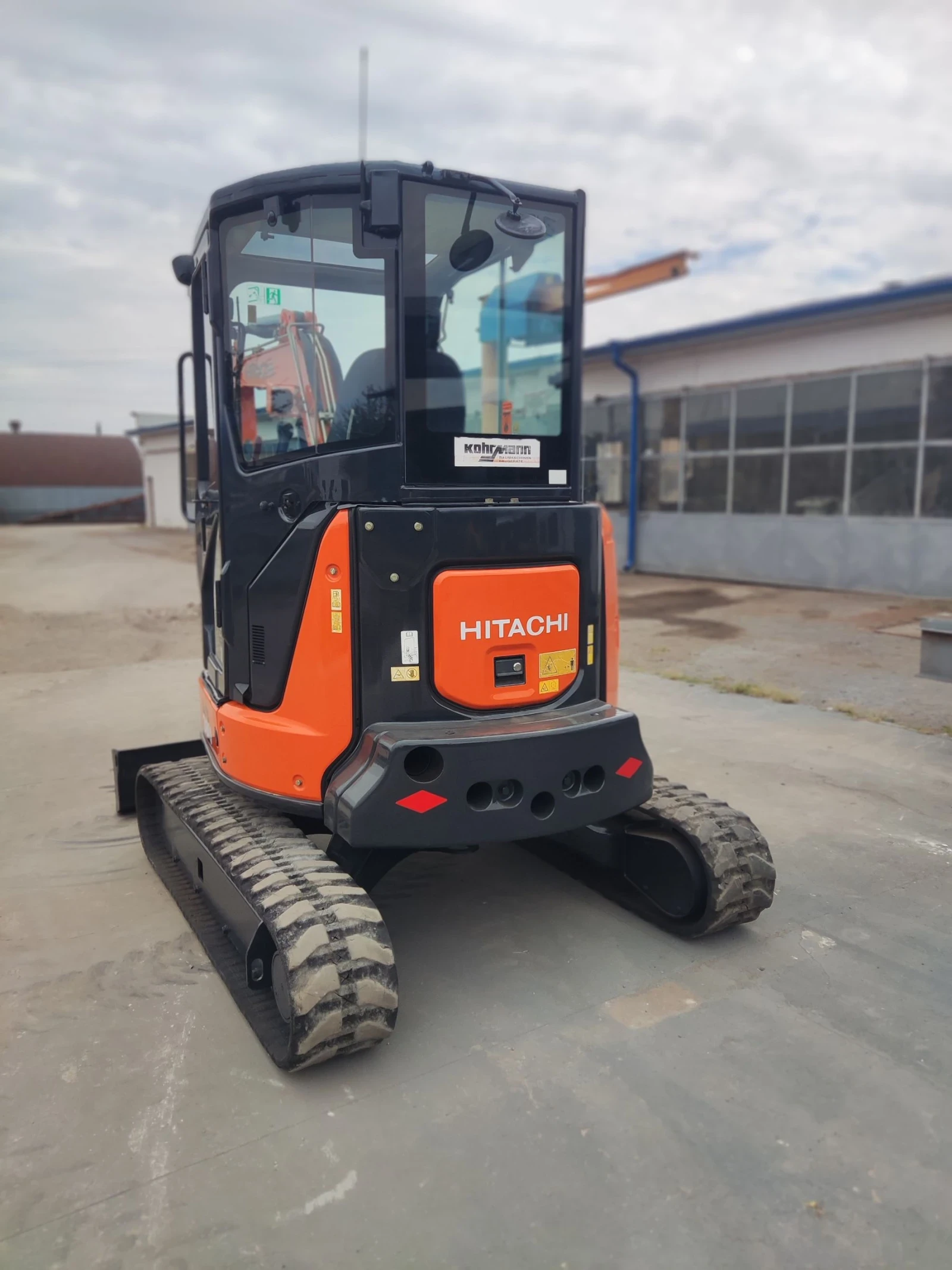 Багер Hitachi ZX38U КЛИМАТИК, снимка 5 - Индустриална техника - 56150882