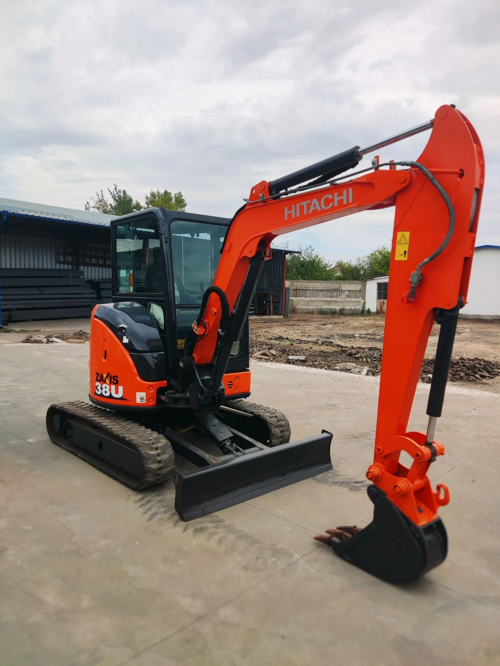 Багер Hitachi ZX38U КЛИМАТИК