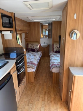 Каравана Hobby Lunar Clubman 2013г Регистрирана!!!, снимка 10