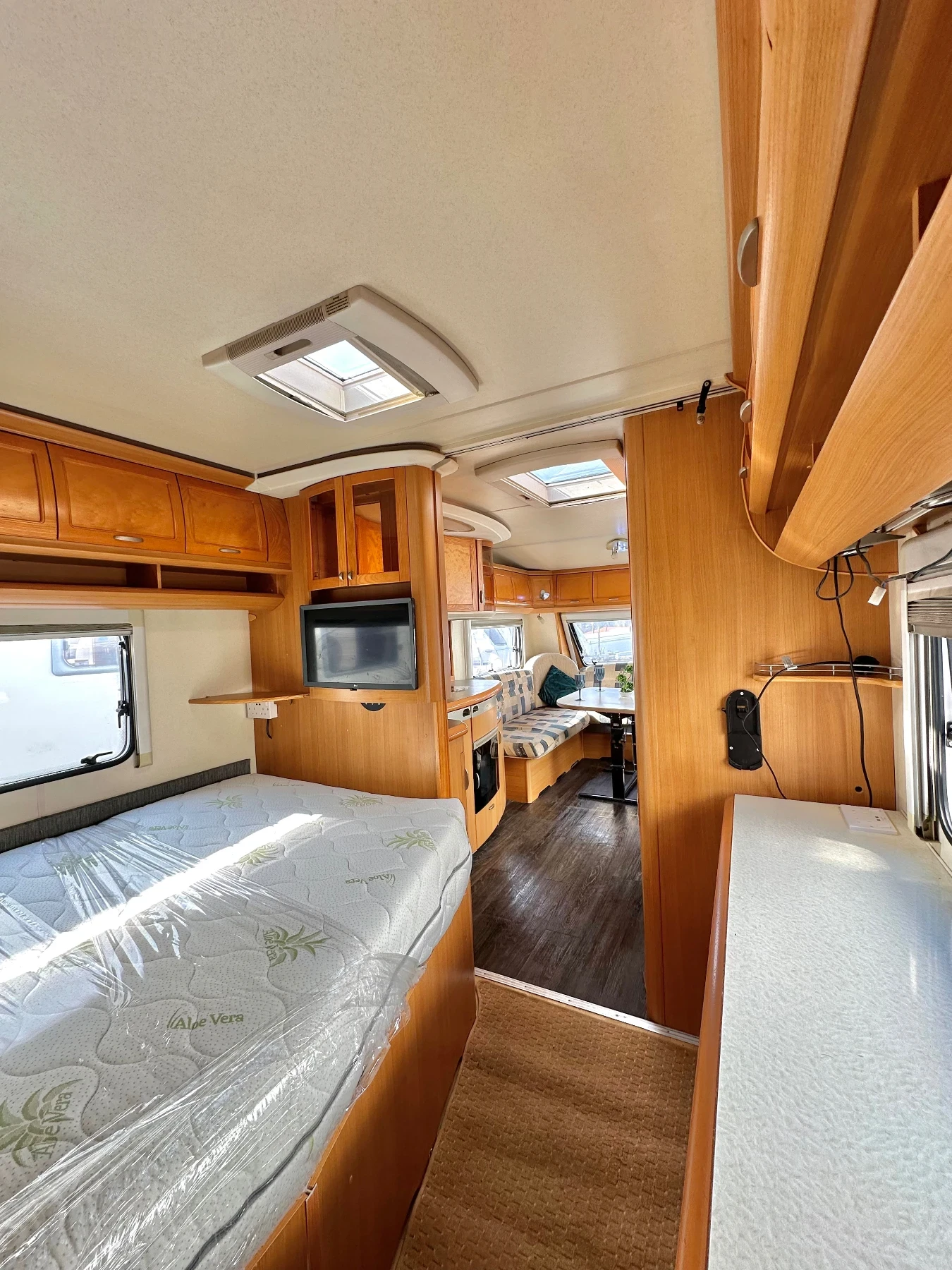 �������� Hobby Prestige 650 / ��� ���� / ������ ���� � ��������  | Mobile.bg � ����������� 13