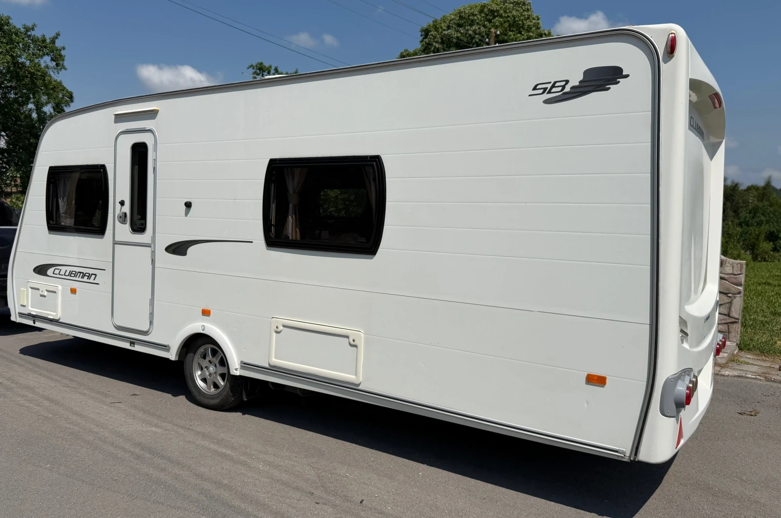 Каравана Hobby Lunar Clubman 2013г Регистрирана!!!, снимка 6 - Каравани и кемпери - 54887913