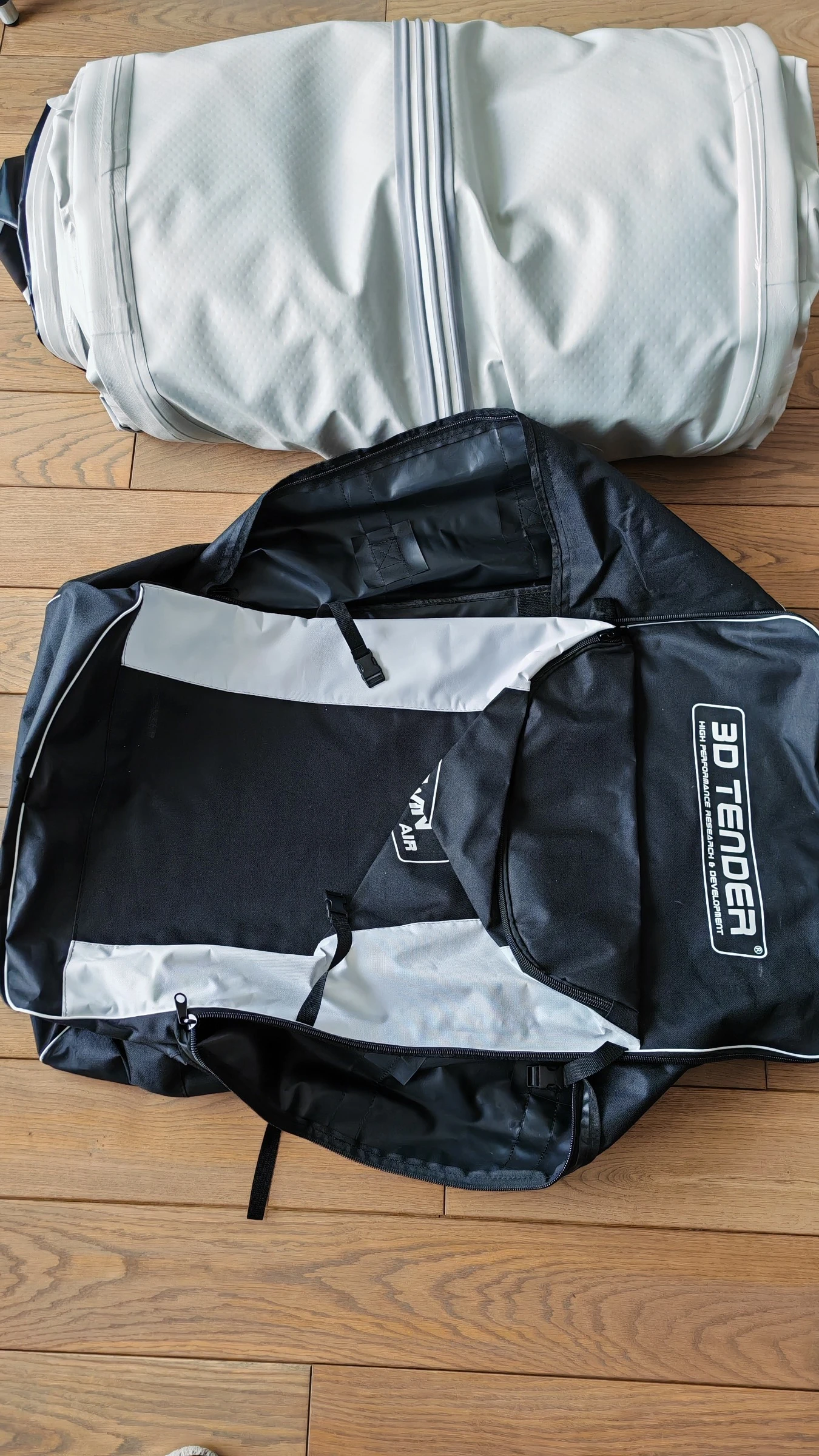 Надуваема лодка 3D Tender Twin V shape 270 - изображение 6