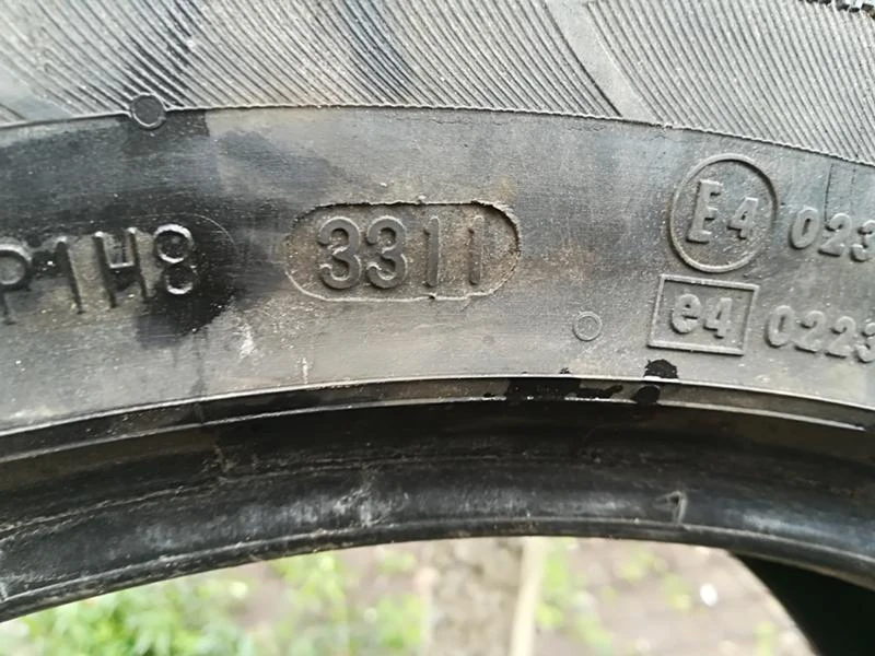 Гуми Летни 235/50R18, снимка 6 - Гуми и джанти - 21366605