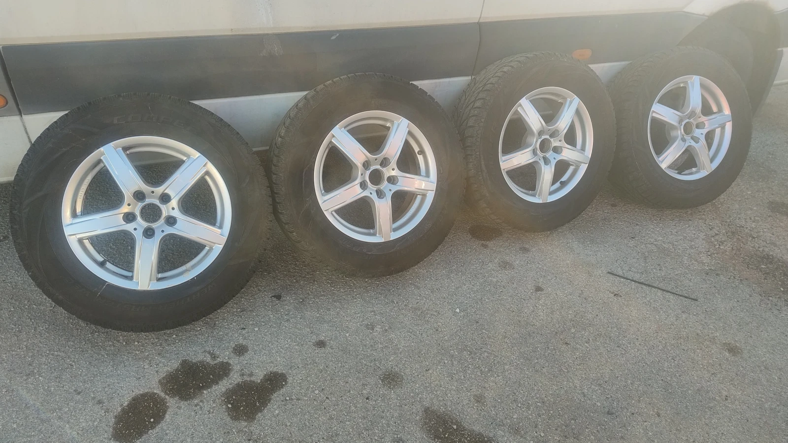 Гуми с джанти Cooper 215/70R16, снимка 2 - Гуми и джанти - 56733175