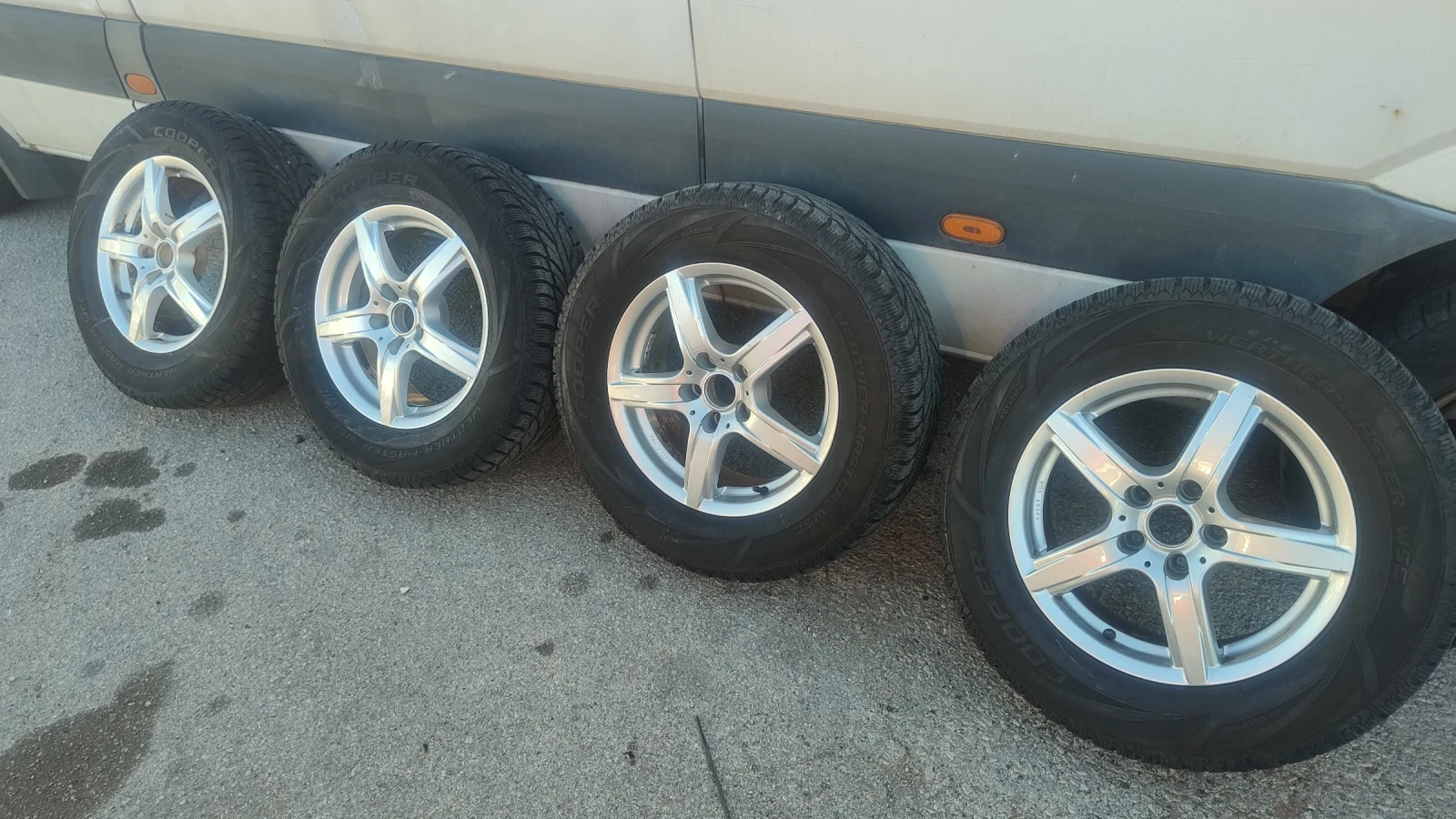 Гуми с джанти Cooper 215/70R16