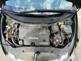 Honda Civic 2.2 дизел ТОП СЪСТОЯНИЕ!, снимка 13