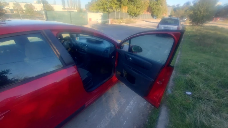 Citroen C4, снимка 12 - Автомобили и джипове - 48382673