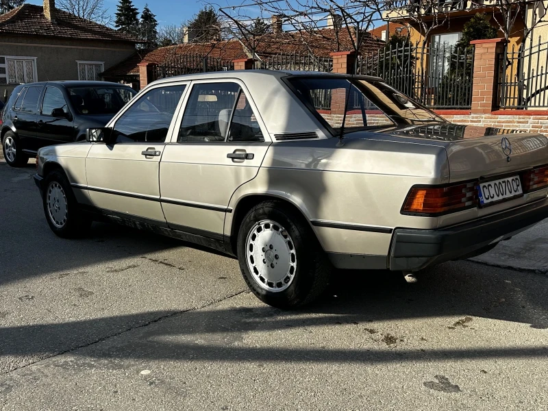 Mercedes-Benz 190, снимка 6 - Автомобили и джипове - 48396211