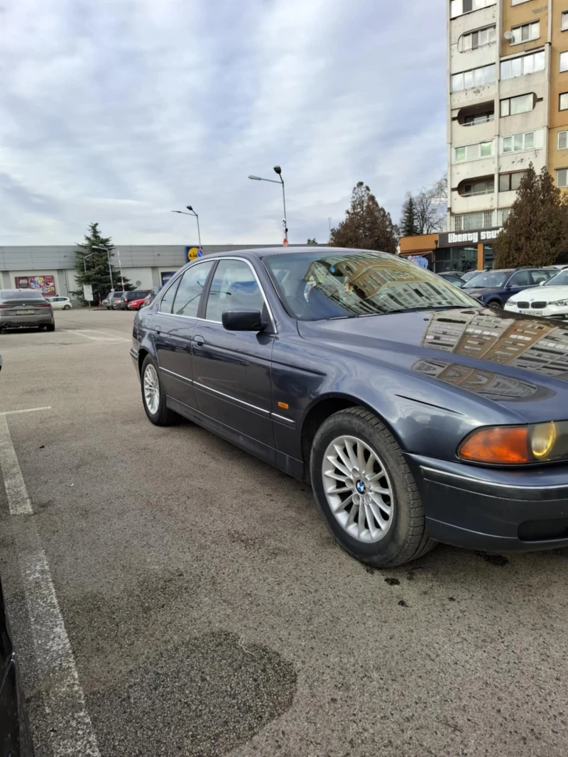 BMW 520, снимка 5 - Автомобили и джипове - 49156213