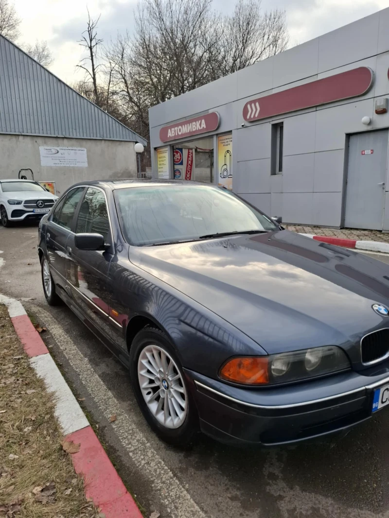 BMW 520, снимка 9 - Автомобили и джипове - 49156213