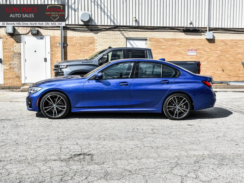 BMW 330 M-pkg* xdrive* Подгрев* Пано* Keyless* , снимка 3 - Автомобили и джипове - 52317576