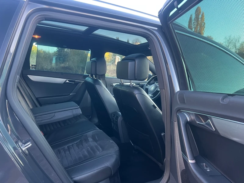 VW Passat 2.0TDI/Rline/Дистроник/Панорама, снимка 12 - Автомобили и джипове - 52172851