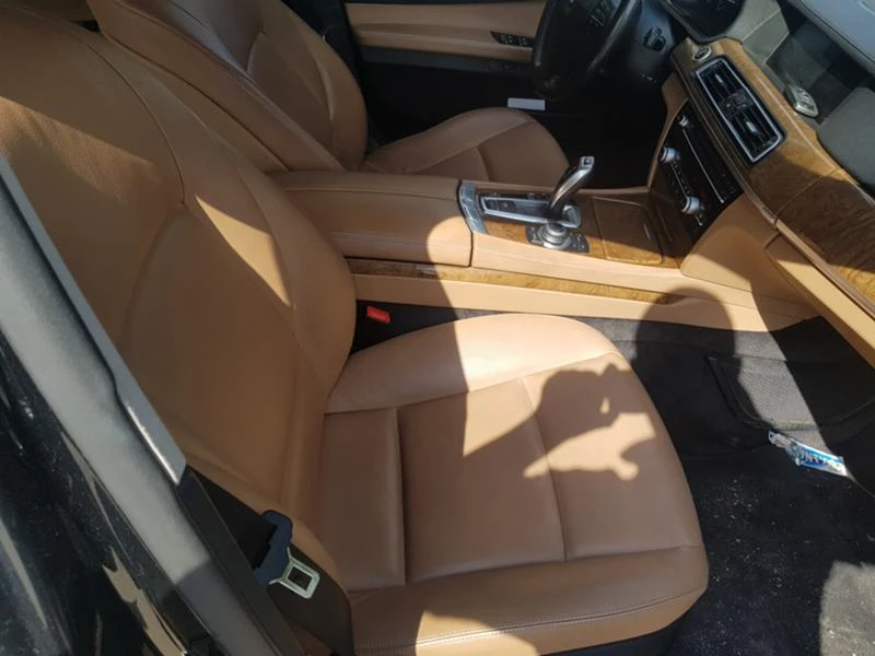 BMW 750 ЗА ЧАСТИ, снимка 6 - Автомобили и джипове - 38409331