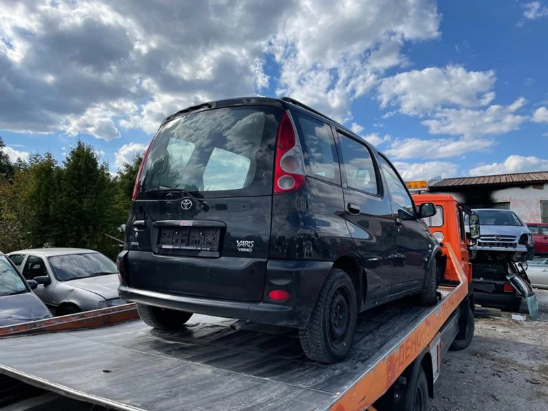 Toyota Yaris verso, снимка 2 - Автомобили и джипове - 34127505