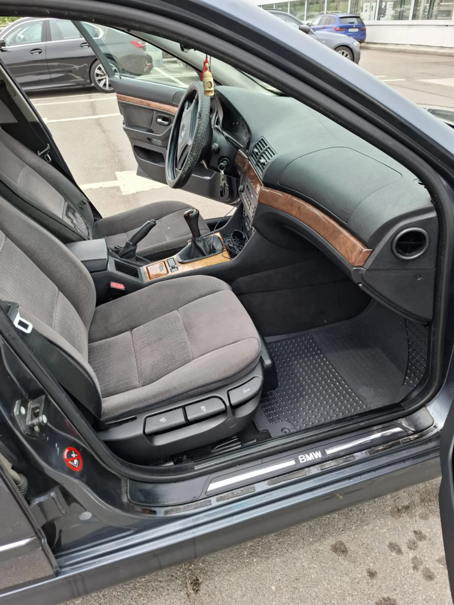 BMW 520  - изображение 10