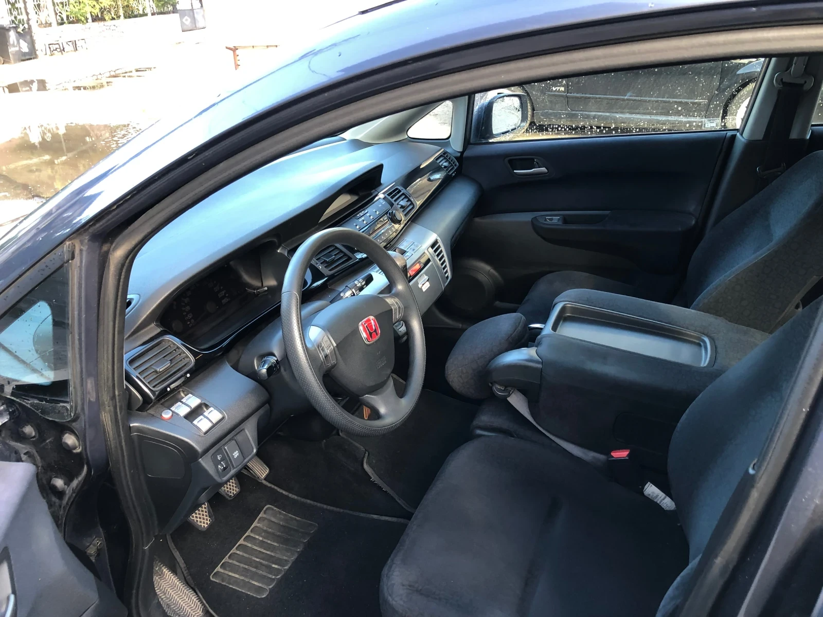 Honda Fr-v  - изображение 5