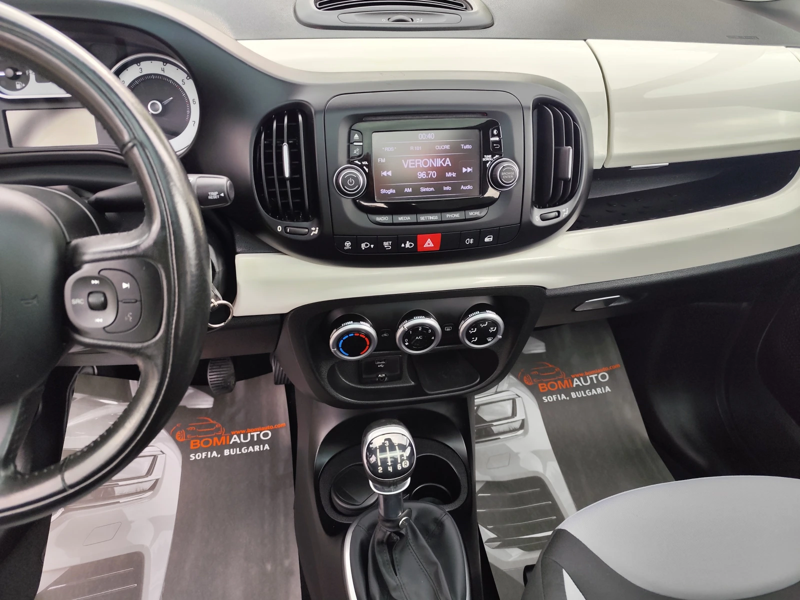 Fiat 500L 1.4i* ГАЗОВА УРЕДБА* EURO6B* ПАНОРАМА*  - изображение 8