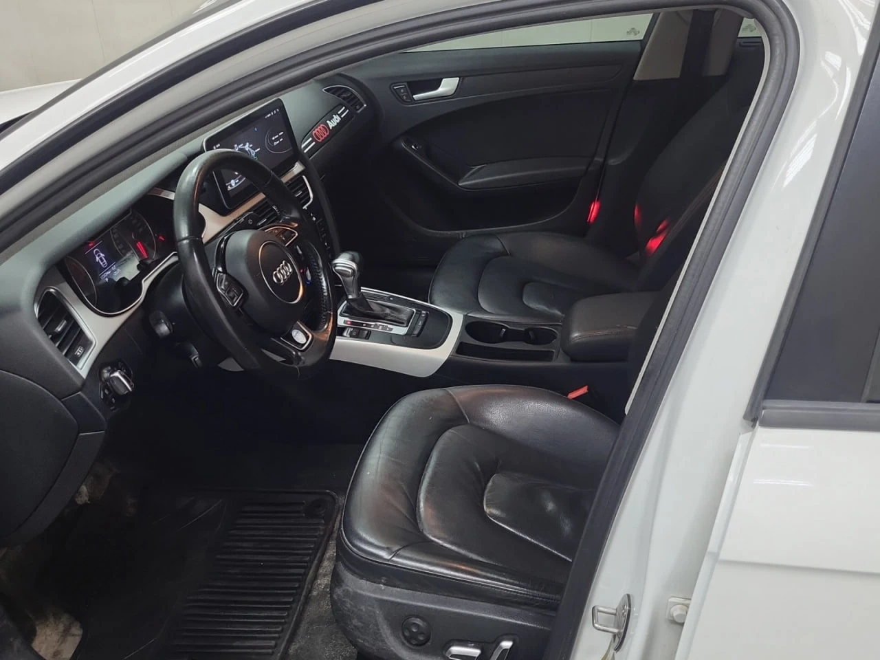 Audi A4 * CARFAX * АВТО КРЕДИТ * ЦЕНА ДО БГ! - изображение 9