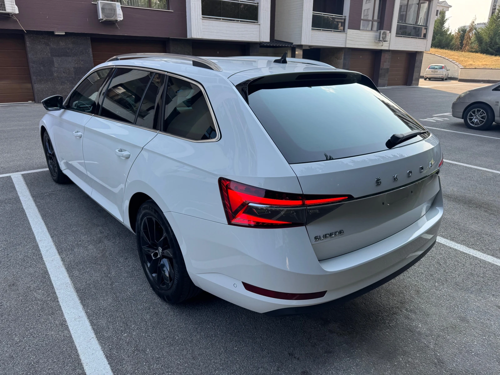 Skoda Superb TDI DSG7 MATRIX - изображение 7