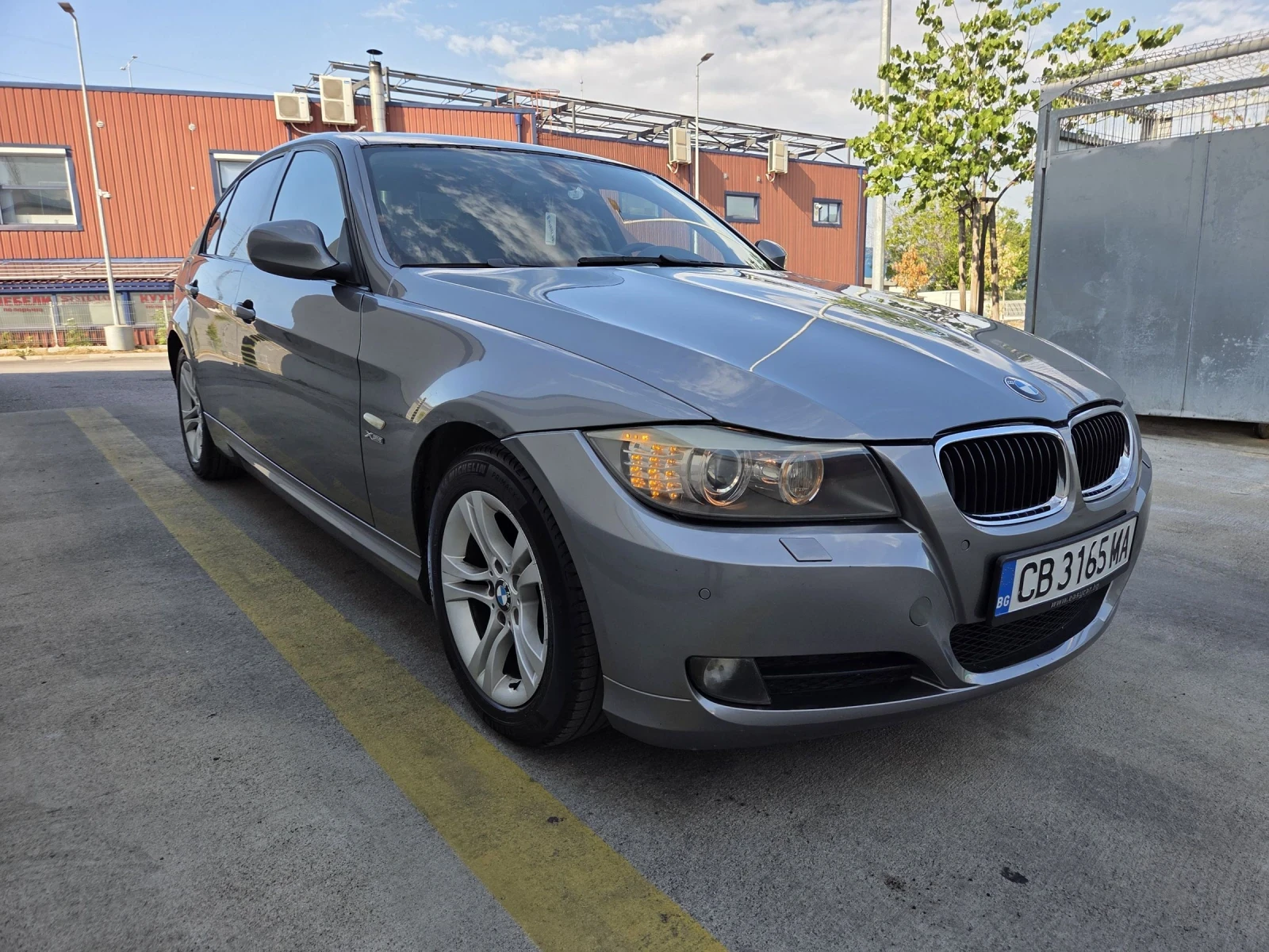 BMW 320 320d/184hp| Facelift | Отлично състояние  - изображение 3