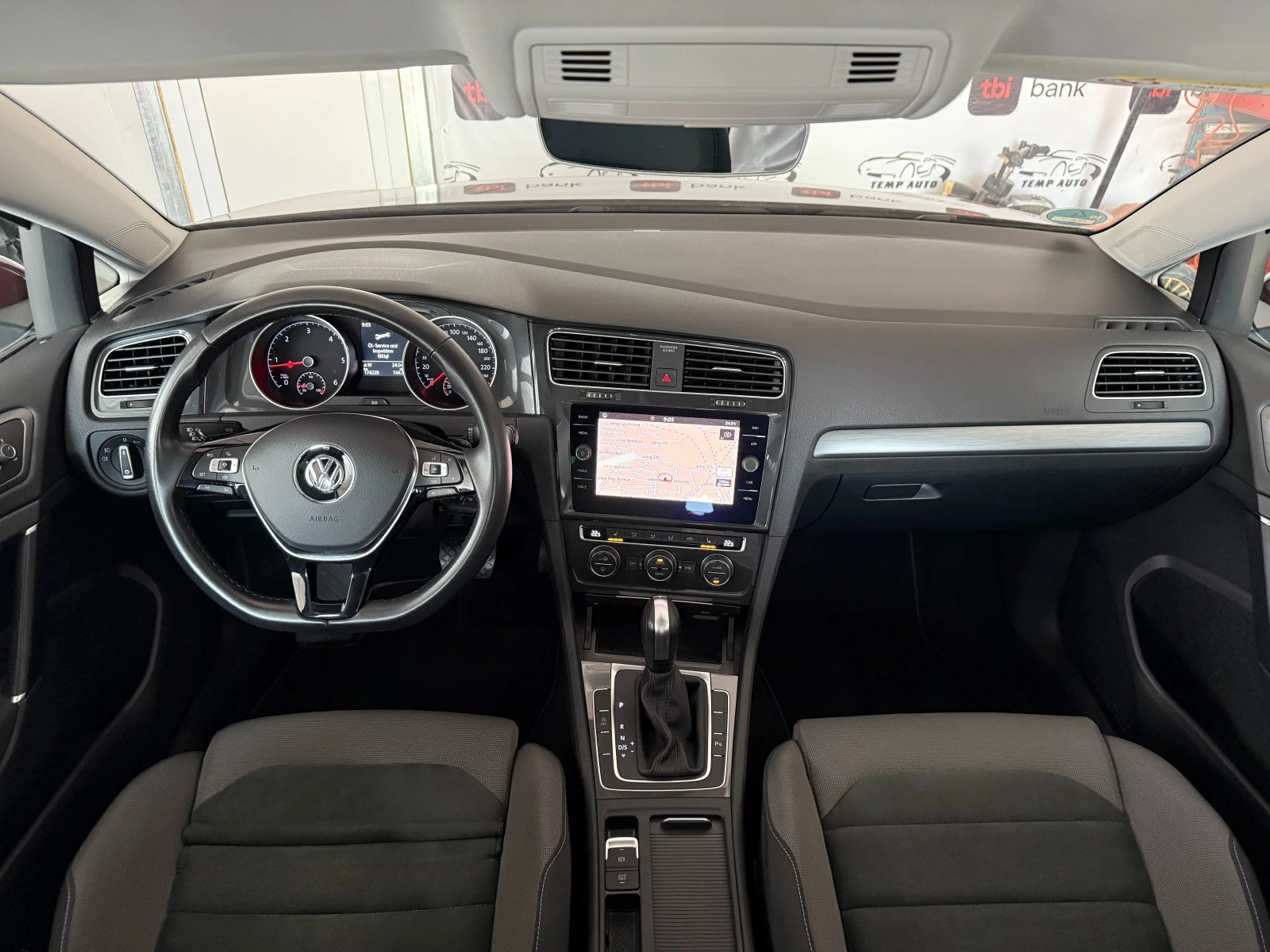 VW Golf 2.0TDI* 150к.с* СЕРВИЗНА КНИЖКА С ПЪЛНА ИСТОРИЯ В  - изображение 10