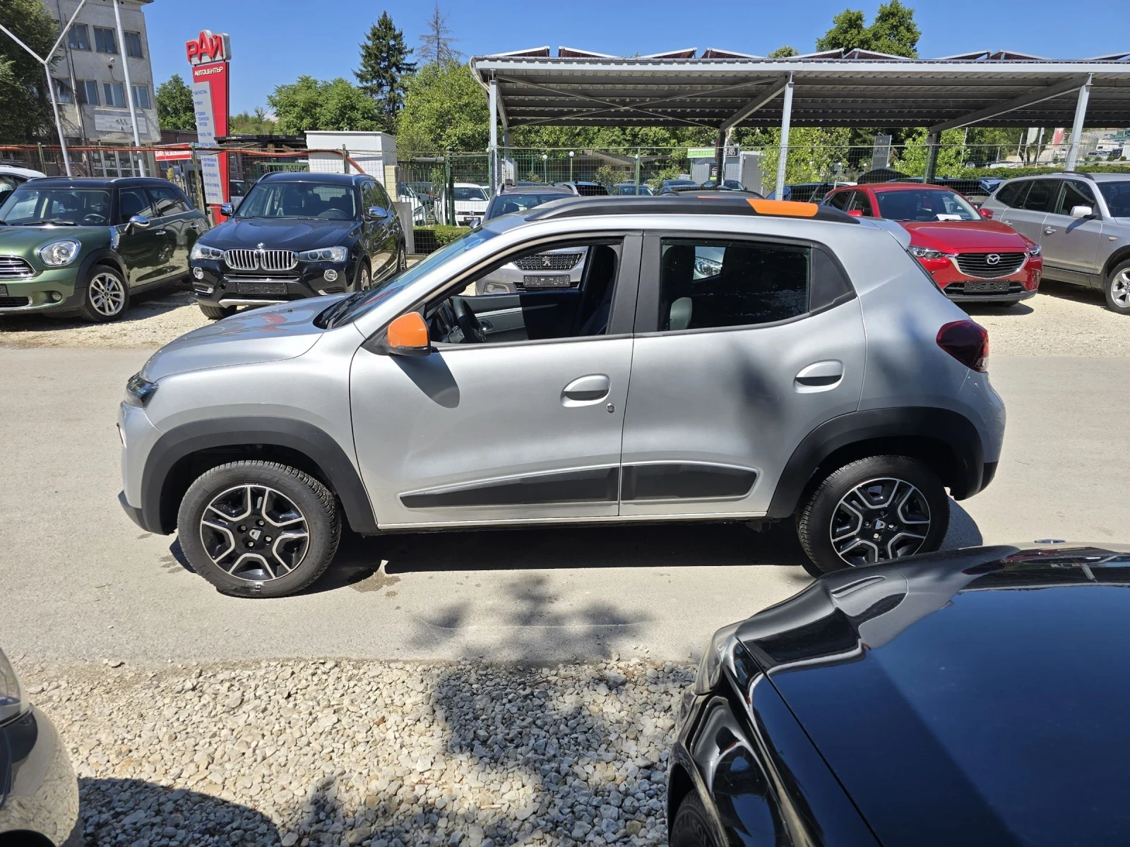 Dacia Spring Comfort Plus 45 CCS Гаранция Лизинг - изображение 2