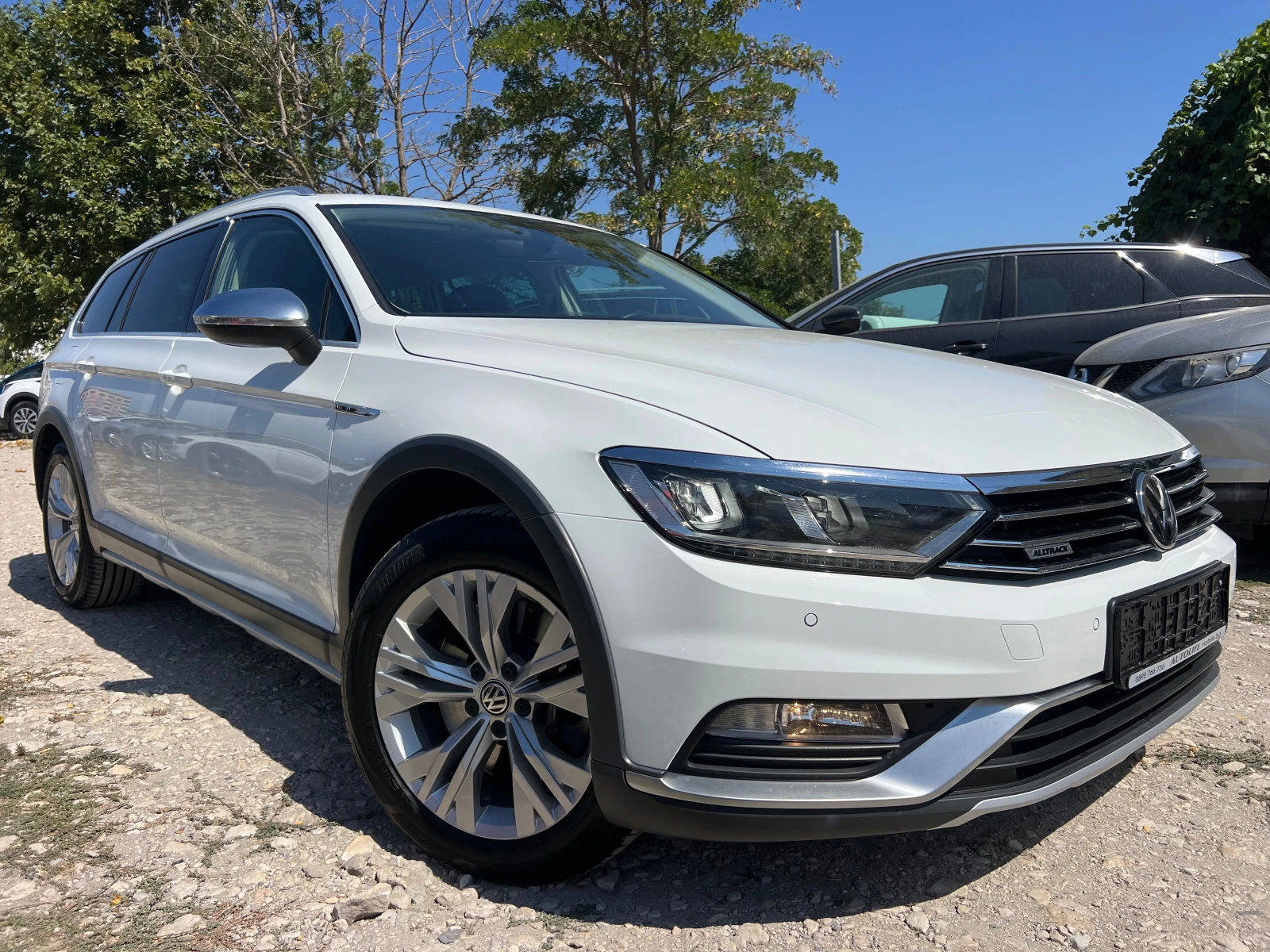 VW Alltrack 2.0TDI-240 DIGITAL COCKPIT 4x4 DISTR - изображение 3